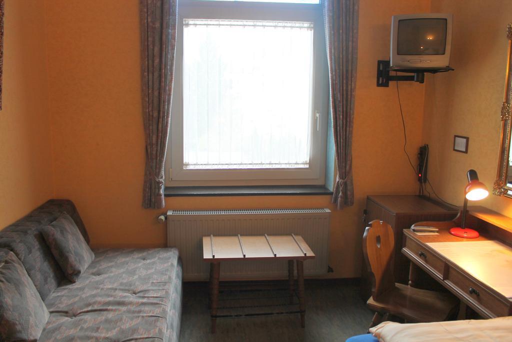 Hotel Adler Düsseldorf Exteriör bild